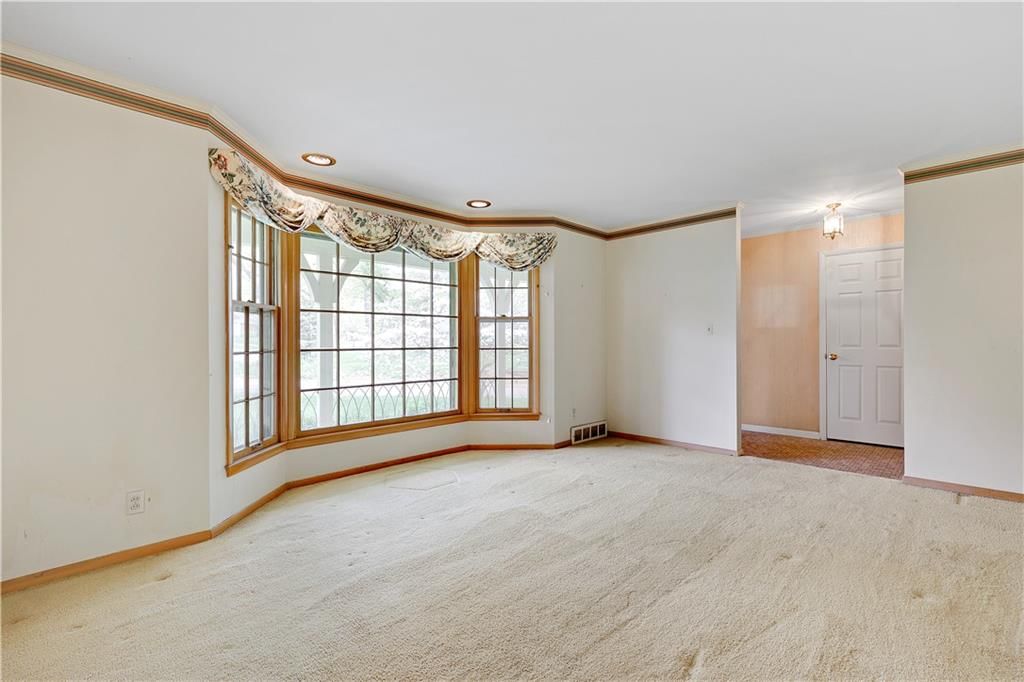 6601 Milhaven Drive — photo 7
