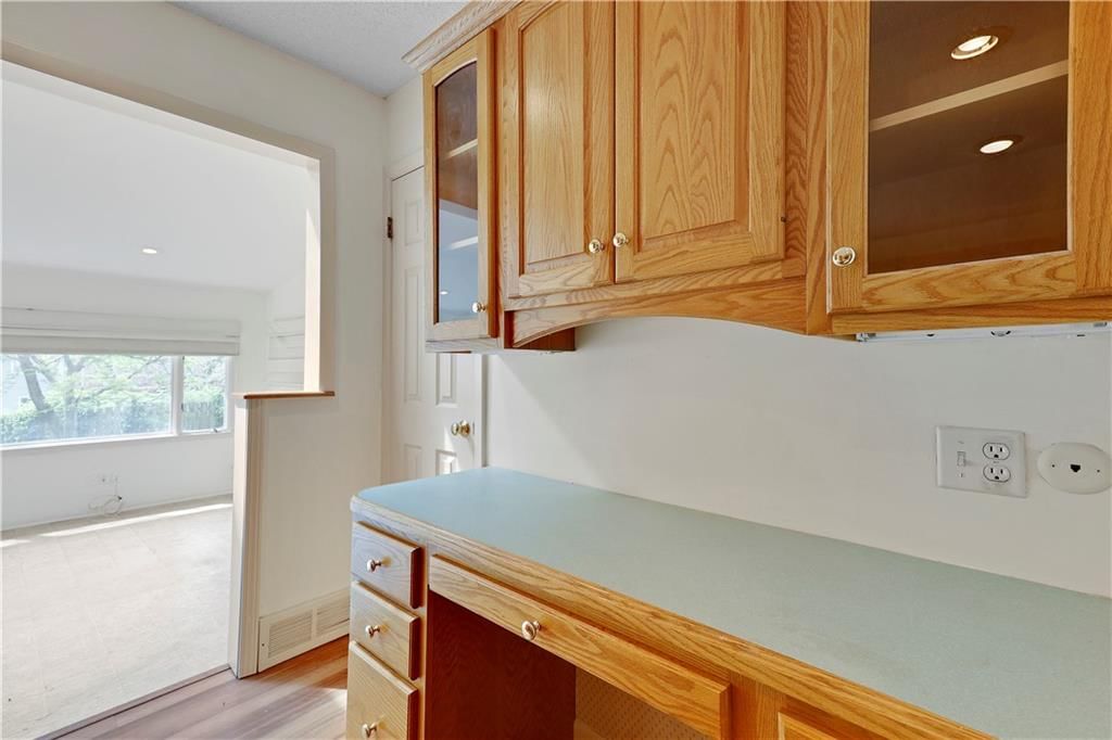 6601 Milhaven Drive — photo 10