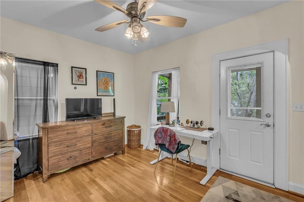 533 Forest Avenue — photo 11