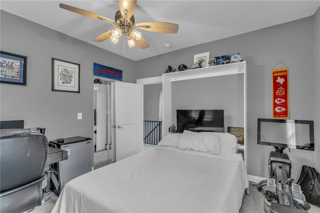 533 Forest Avenue — photo 14