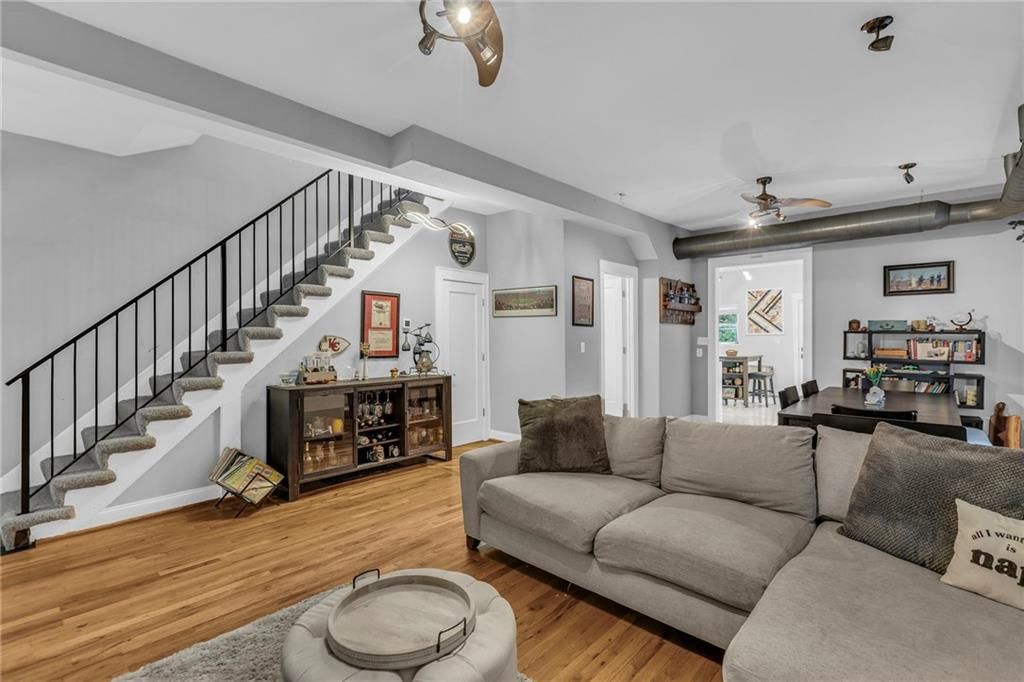 533 Forest Avenue — photo 6