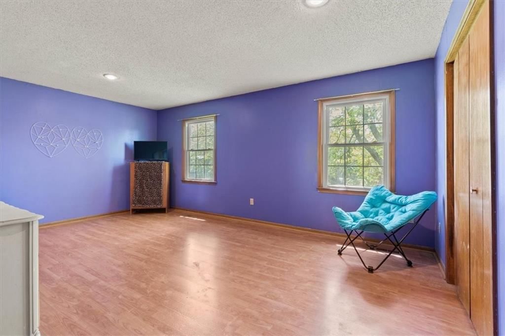 11209 W 115 Street — photo 18