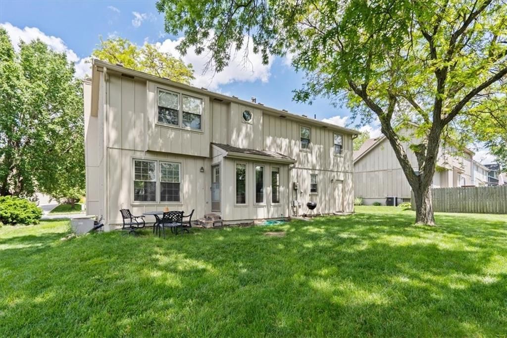11209 W 115 Street — photo 24