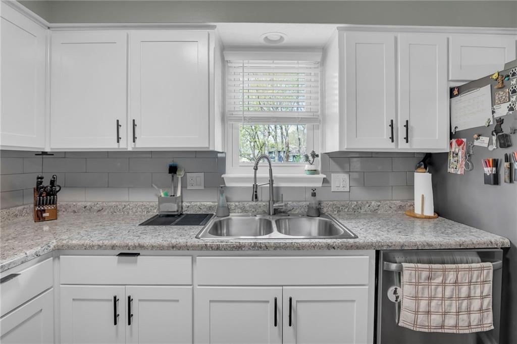 1429 KIOWA Drive — photo 13