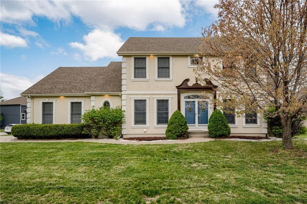 1901 NE Wyndham Place, Blue Springs, MO
