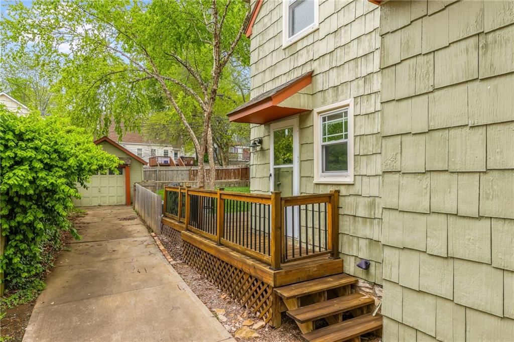 6516 Charlotte Street — photo 10