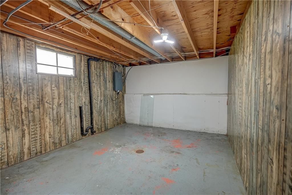325 NE Chapel Court — photo 26