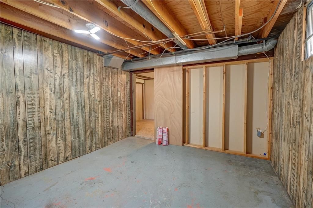 325 NE Chapel Court — photo 27