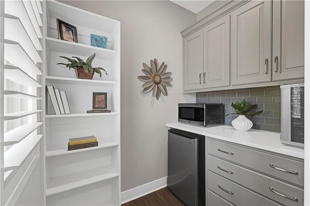 17200 Parkhill Street — photo 15