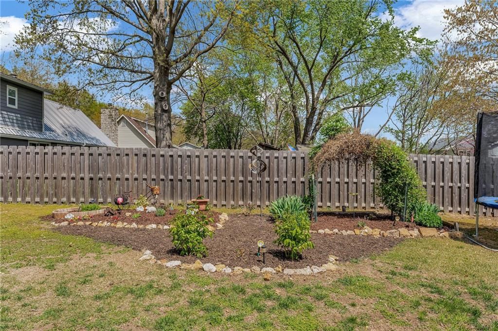 328 Stockade Street — photo 32