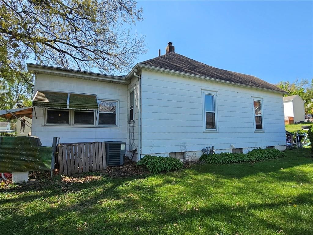1445 N 11th Street — photo 3