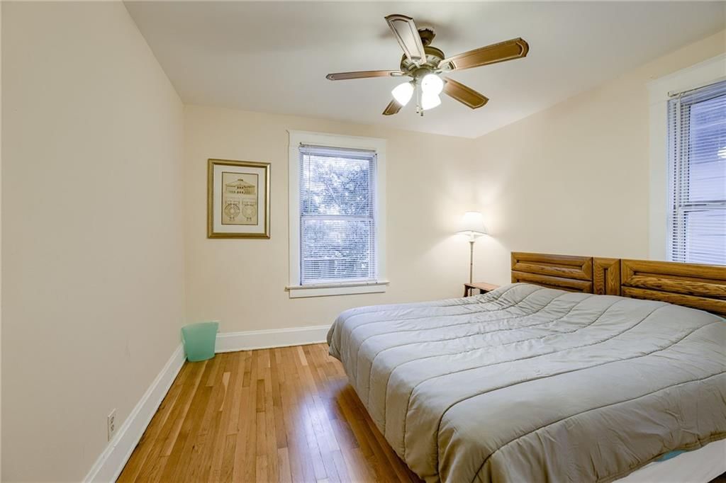 2537 Charlotte Street — photo 25