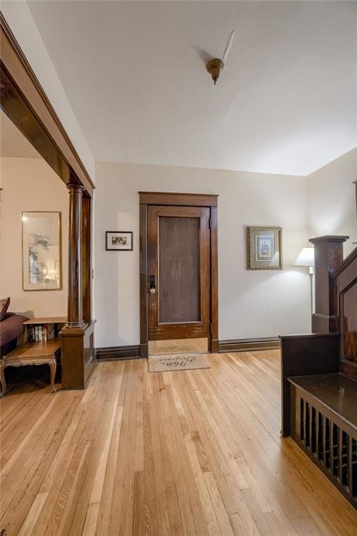 2537 Charlotte Street — photo 4