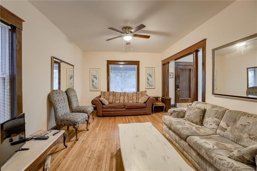 2537 Charlotte Street — photo 7