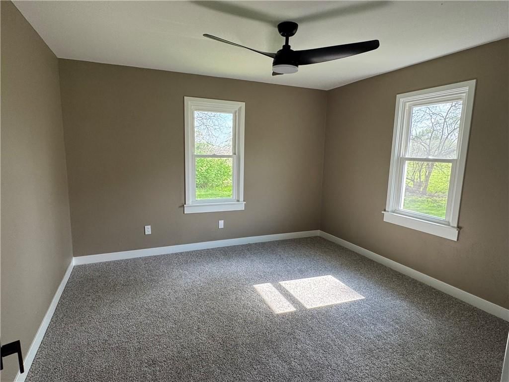 303 S Chestnut Street — photo 11