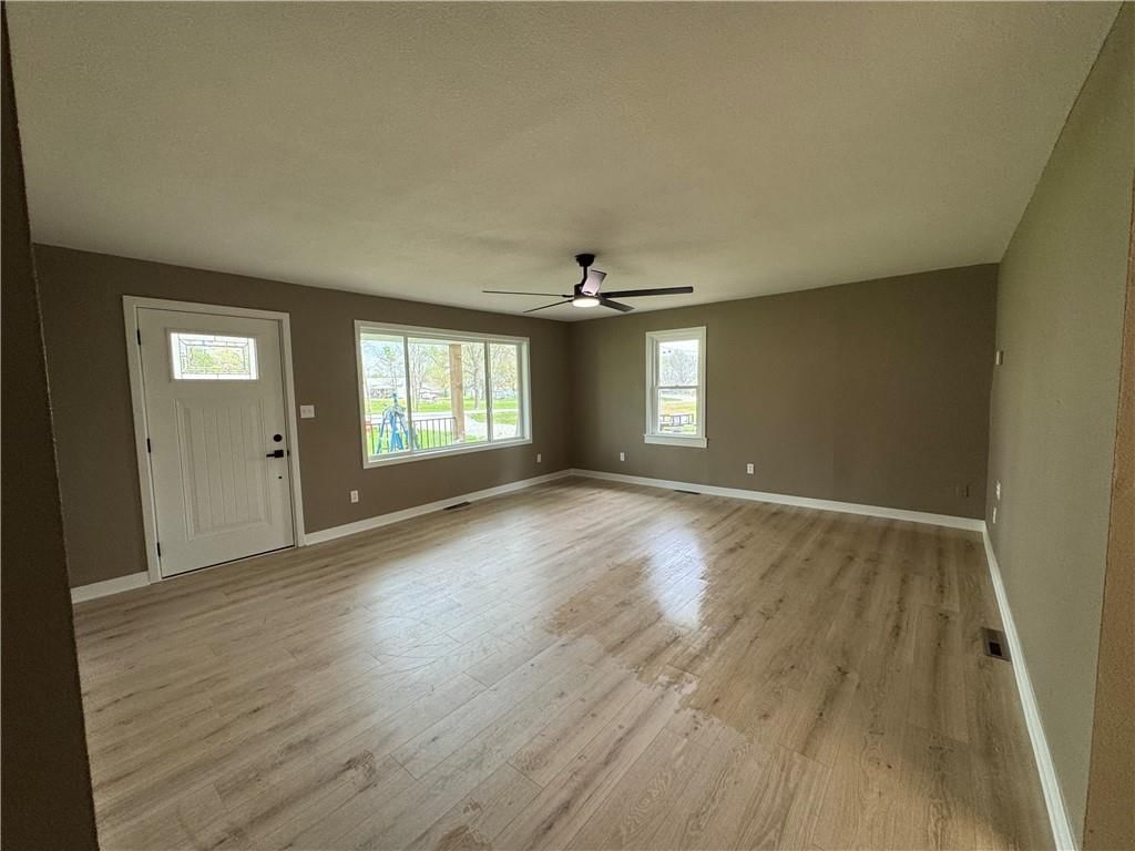 303 S Chestnut Street — photo 12