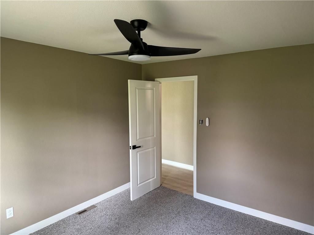 303 S Chestnut Street — photo 7