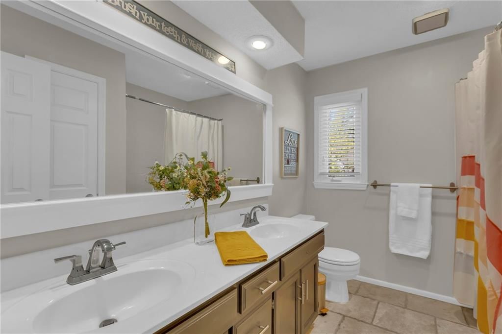 8708 W 113TH Street — photo 21