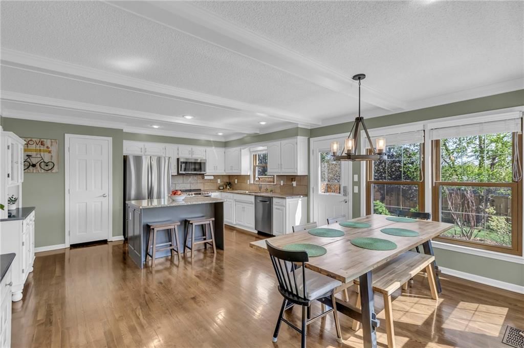 8708 W 113TH Street — photo 5