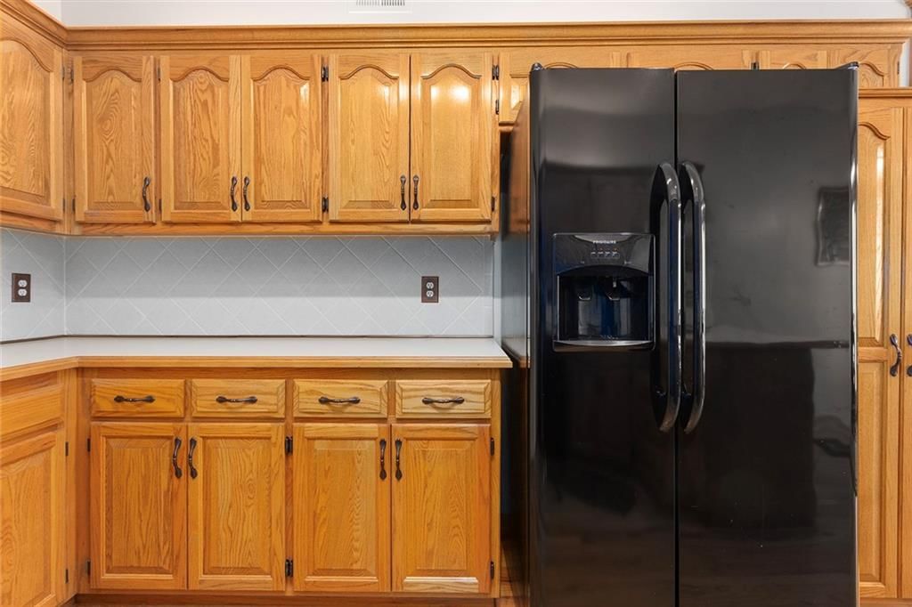 304 Lakeview Drive — photo 12