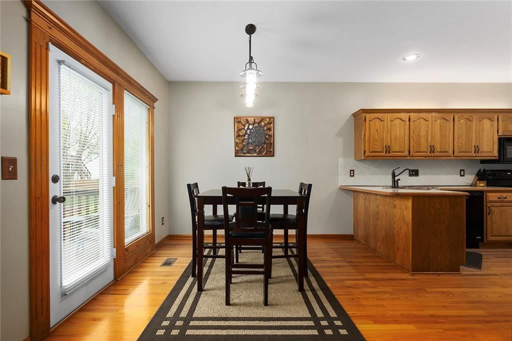 304 Lakeview Drive — photo 13