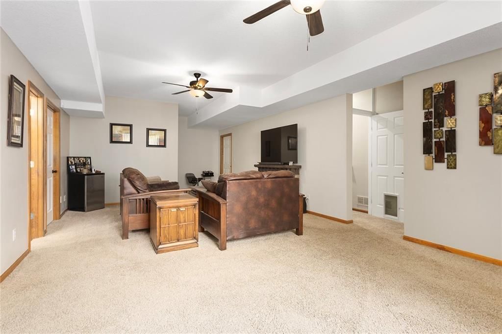 304 Lakeview Drive — photo 25
