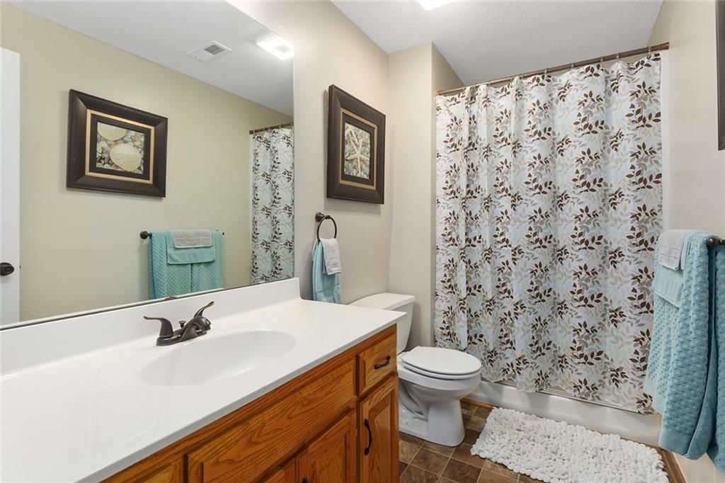 304 Lakeview Drive — photo 29