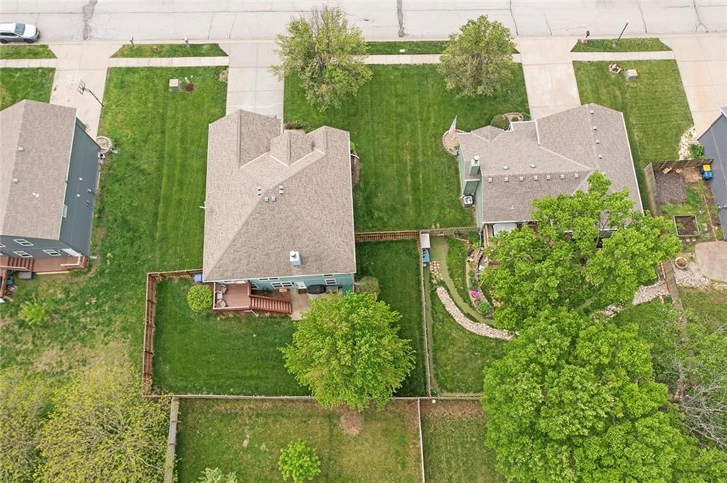 304 Lakeview Drive — photo 41