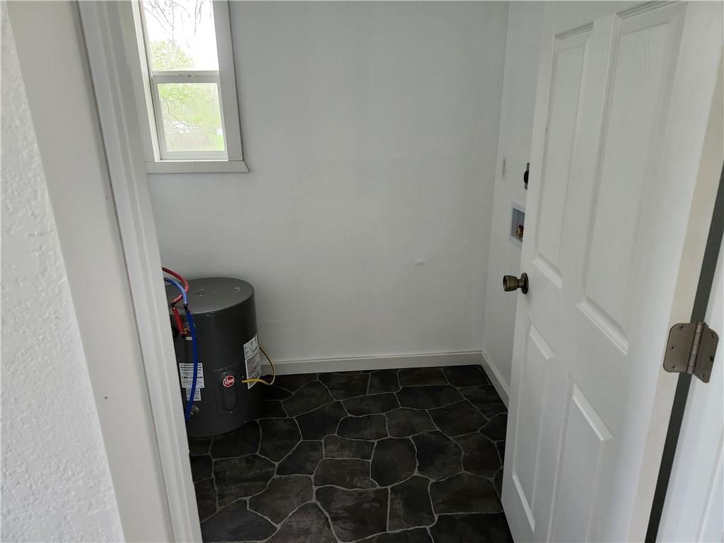 306 W Markey Street — photo 6