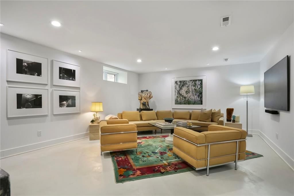 5942 Delmar Street — photo 36