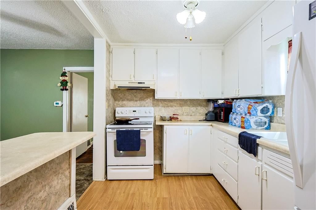 1910 Oscar Street — photo 16