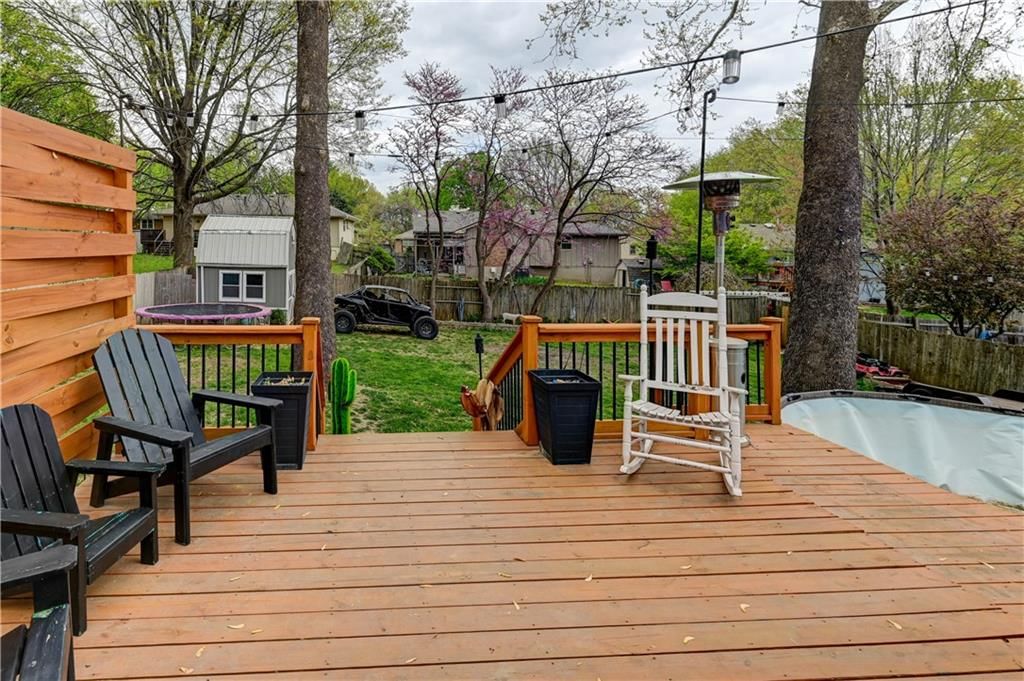 509 NE JOHNSTON Drive — photo 29