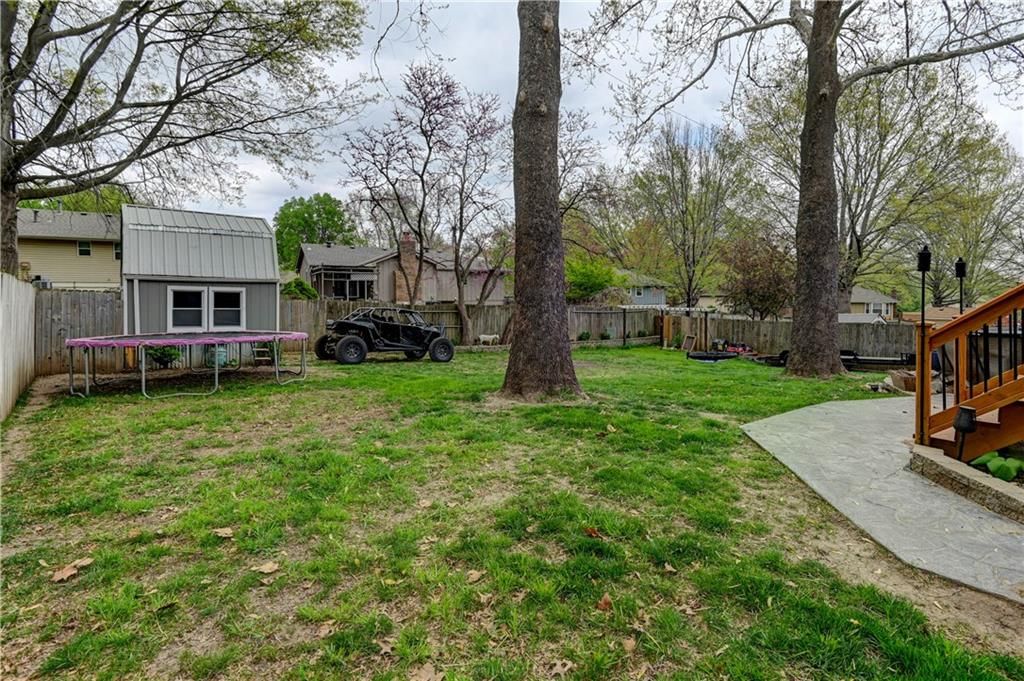 509 NE JOHNSTON Drive — photo 30