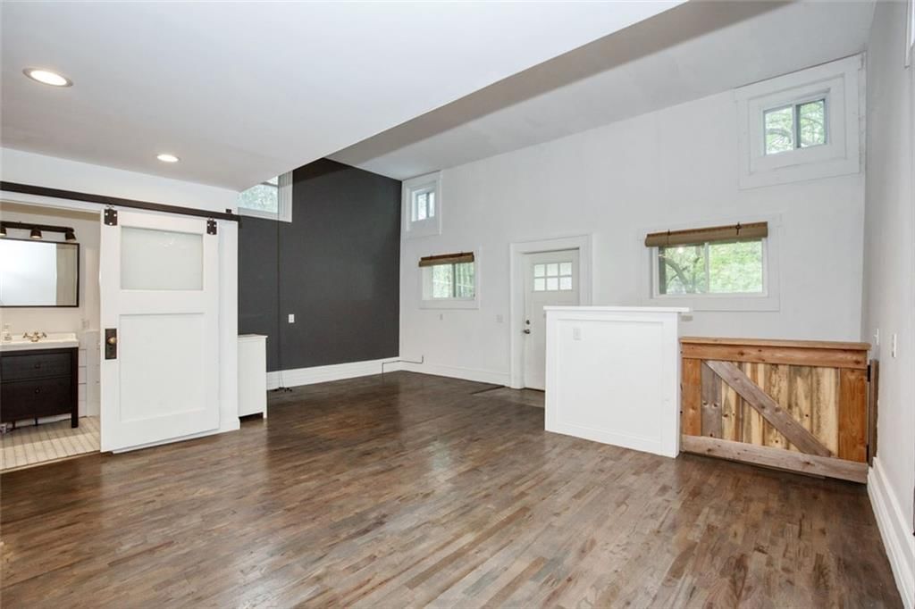 3522 Genessee Street — photo 11