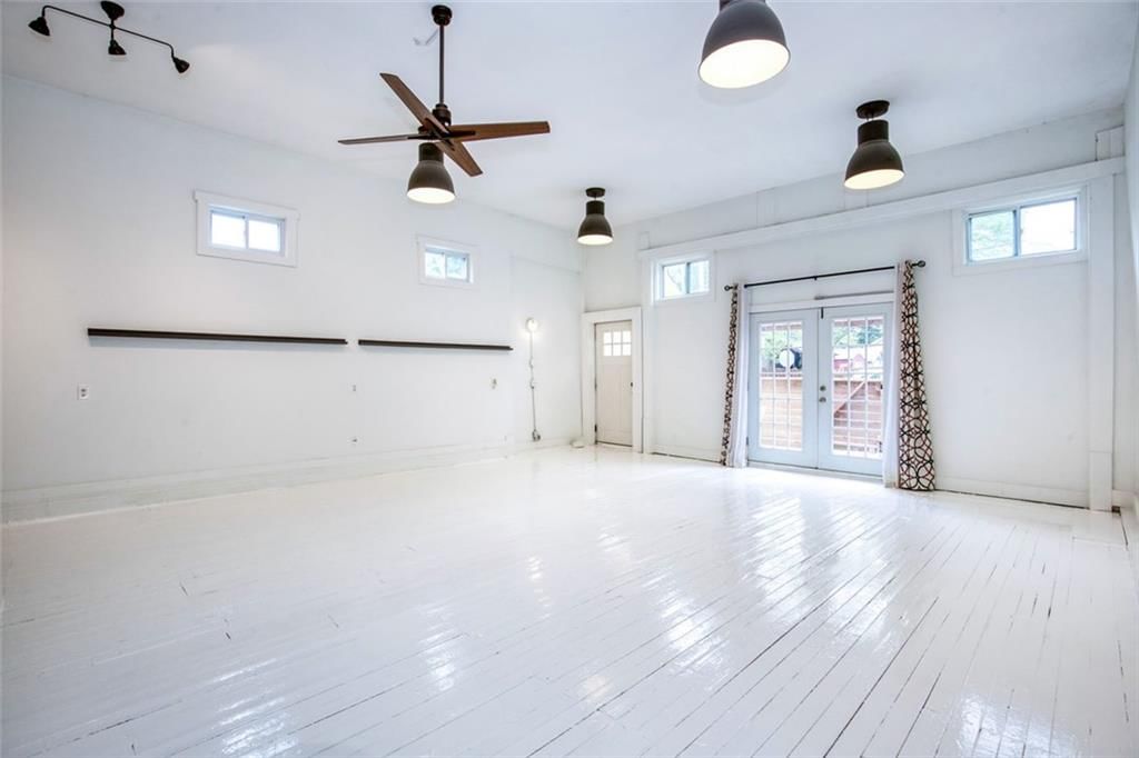 3522 Genessee Street — photo 7