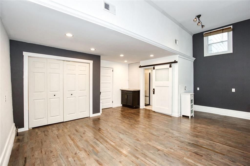 3522 Genessee Street — photo 9
