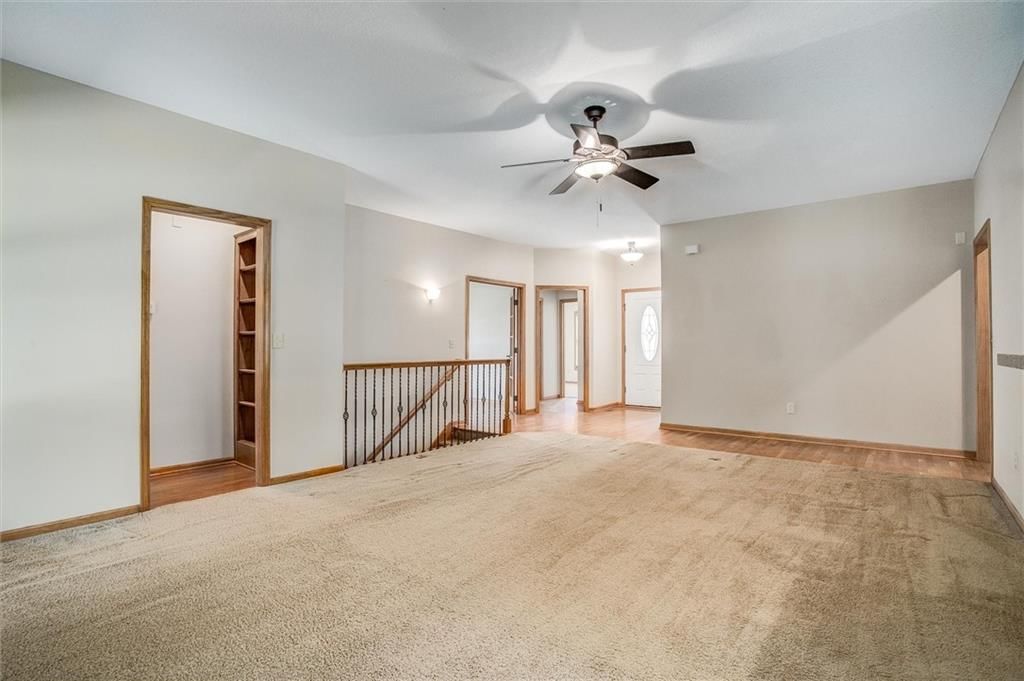 1012 SW Hoke Drive — photo 4
