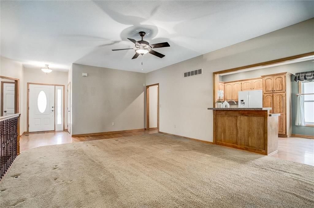 1012 SW Hoke Drive — photo 5