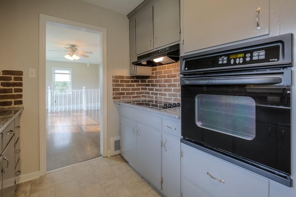 9720 E 35th Street — photo 14