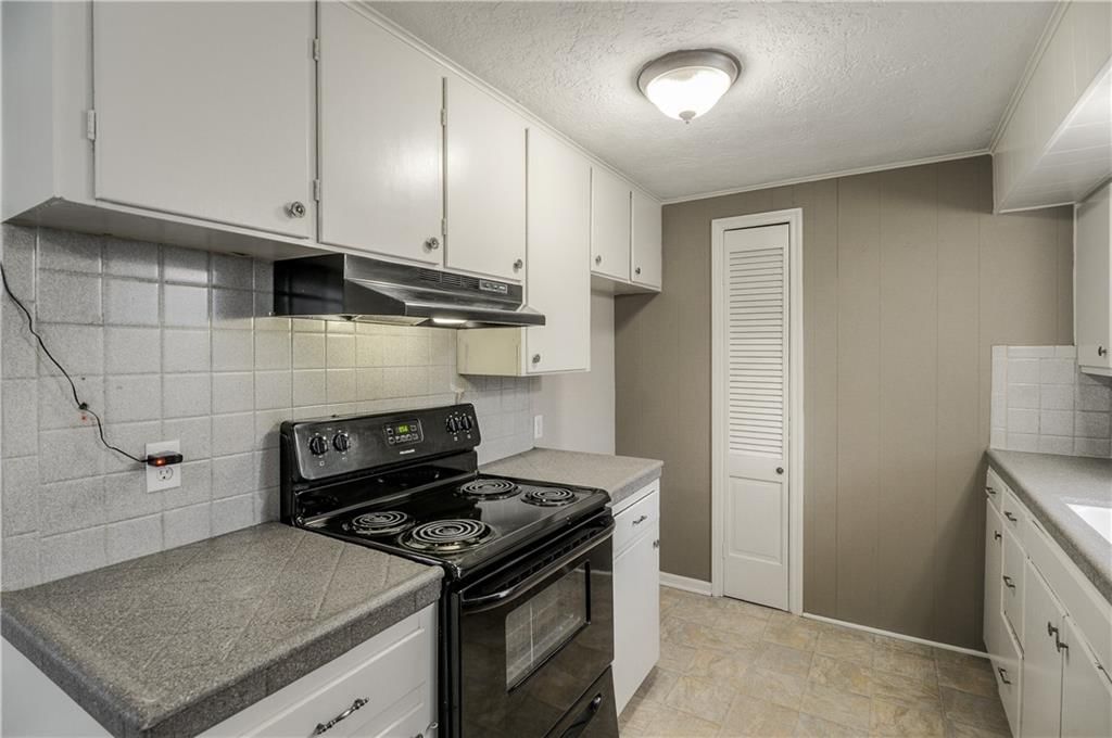 3828 HARDY Avenue — photo 12