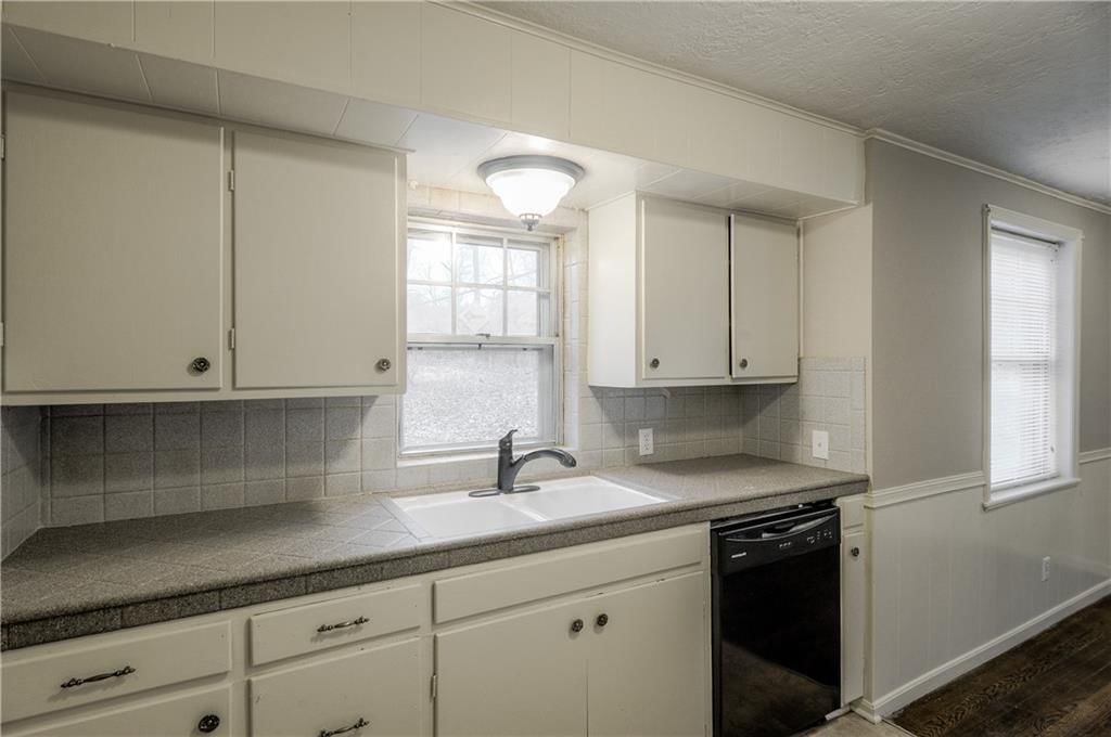 3828 HARDY Avenue — photo 13