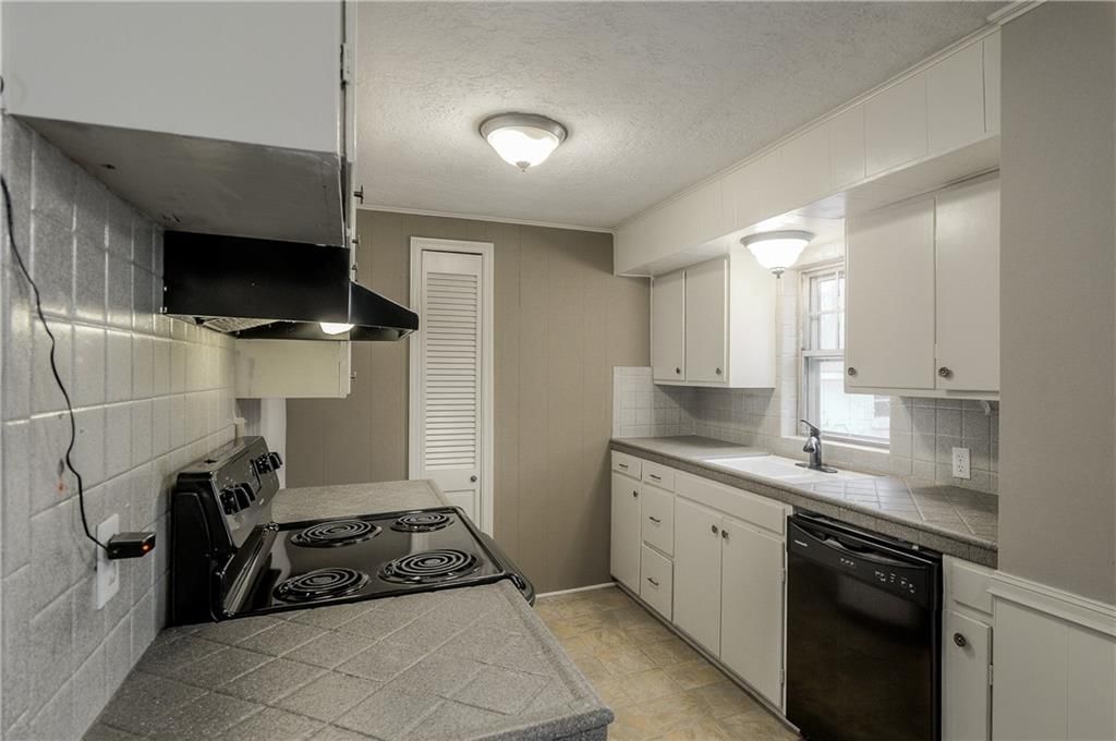 3828 HARDY Avenue — photo 10