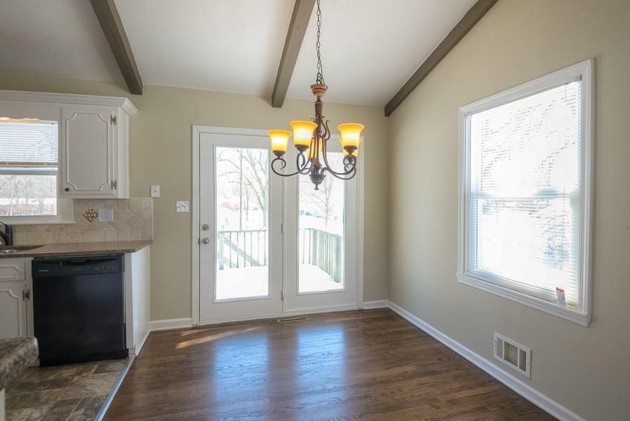 603 NE Green Street — photo 7
