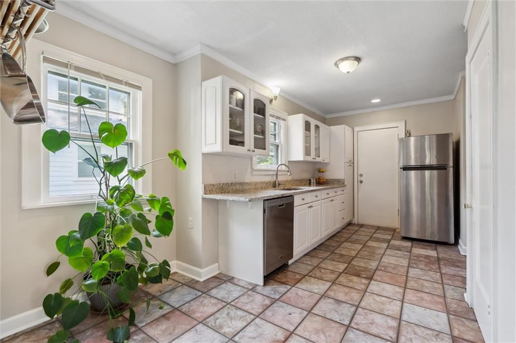 7227 Jefferson Street — photo 10