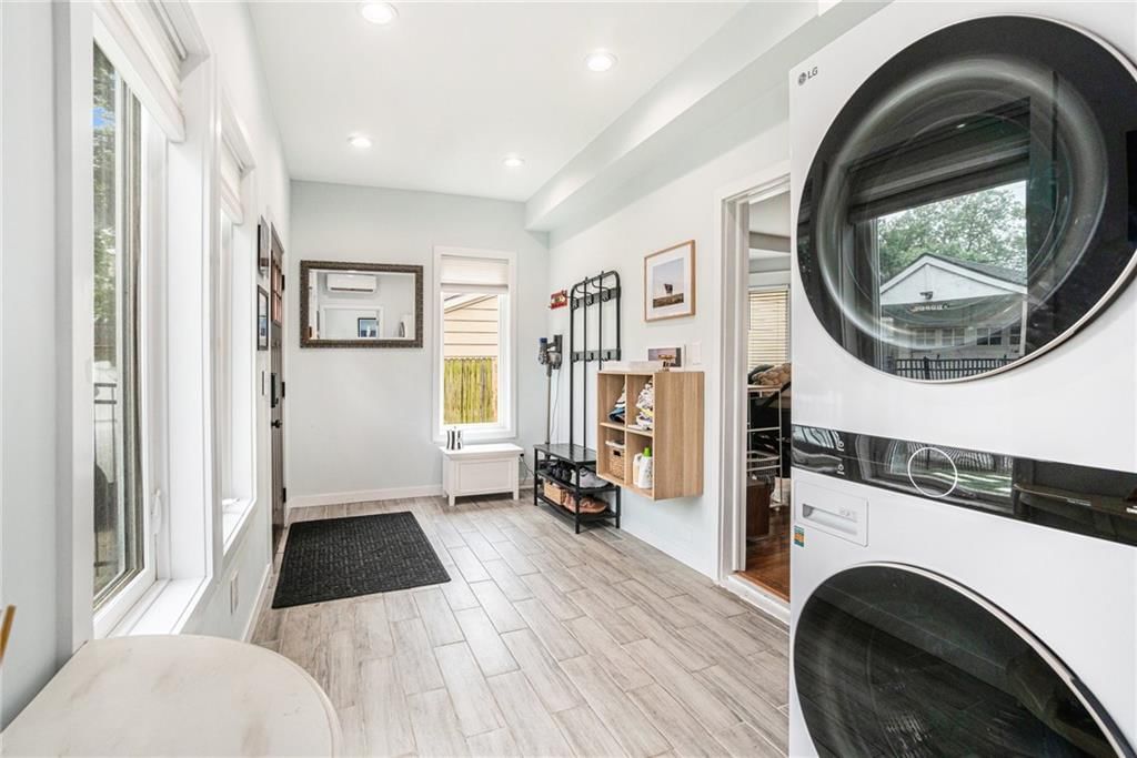 4417 Genessee Street — photo 13