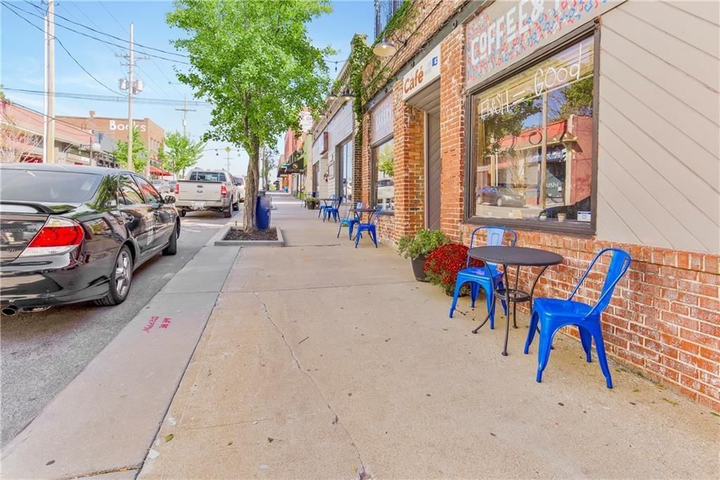 4417 Genessee Street — photo 33