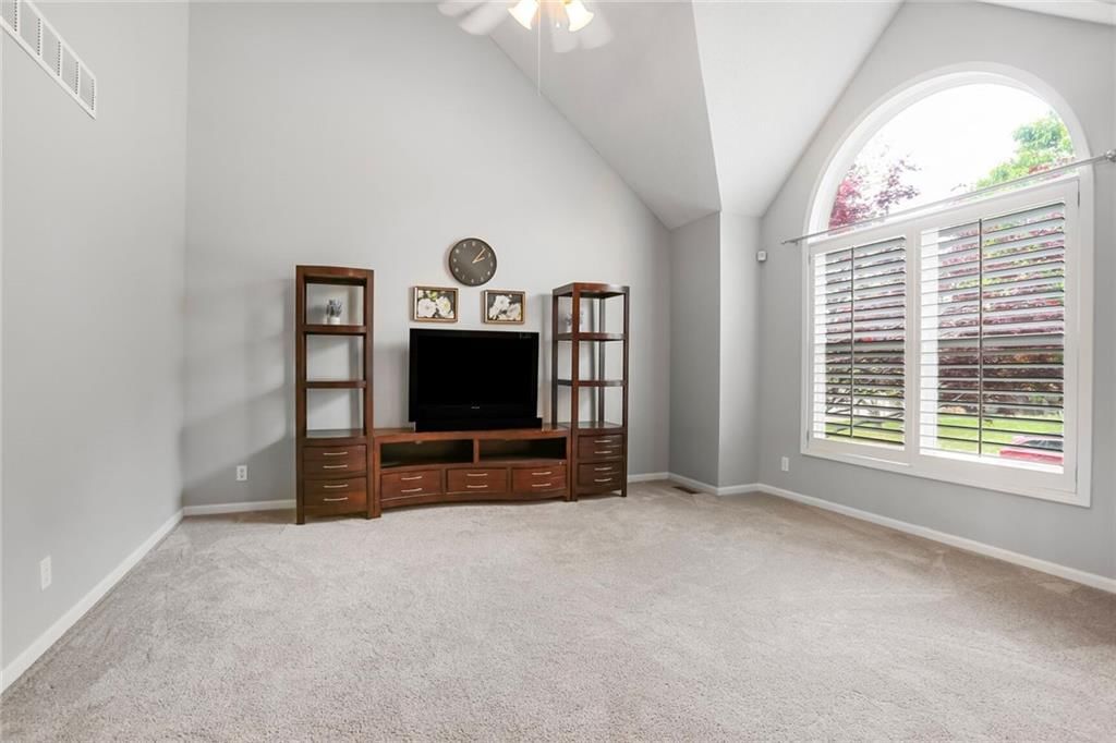 2101 SW Post Oak Road — photo 11