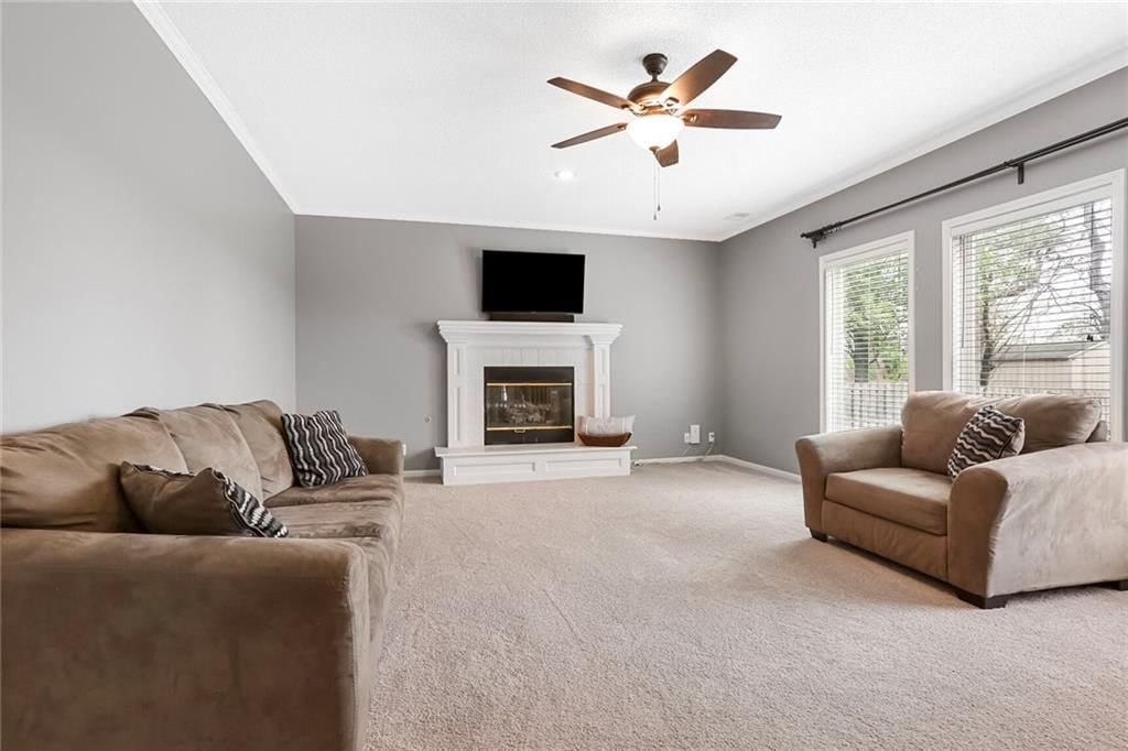 2101 SW Post Oak Road — photo 3