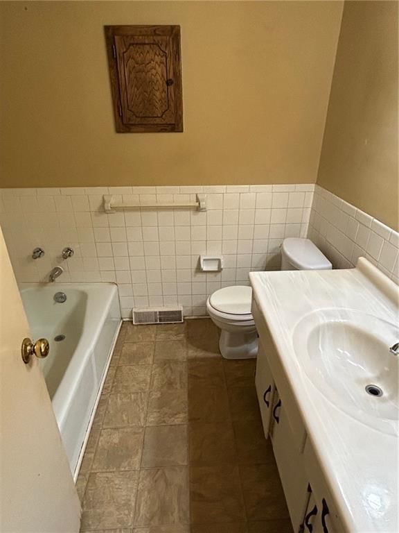 12704 Sycamore Avenue — photo 5
