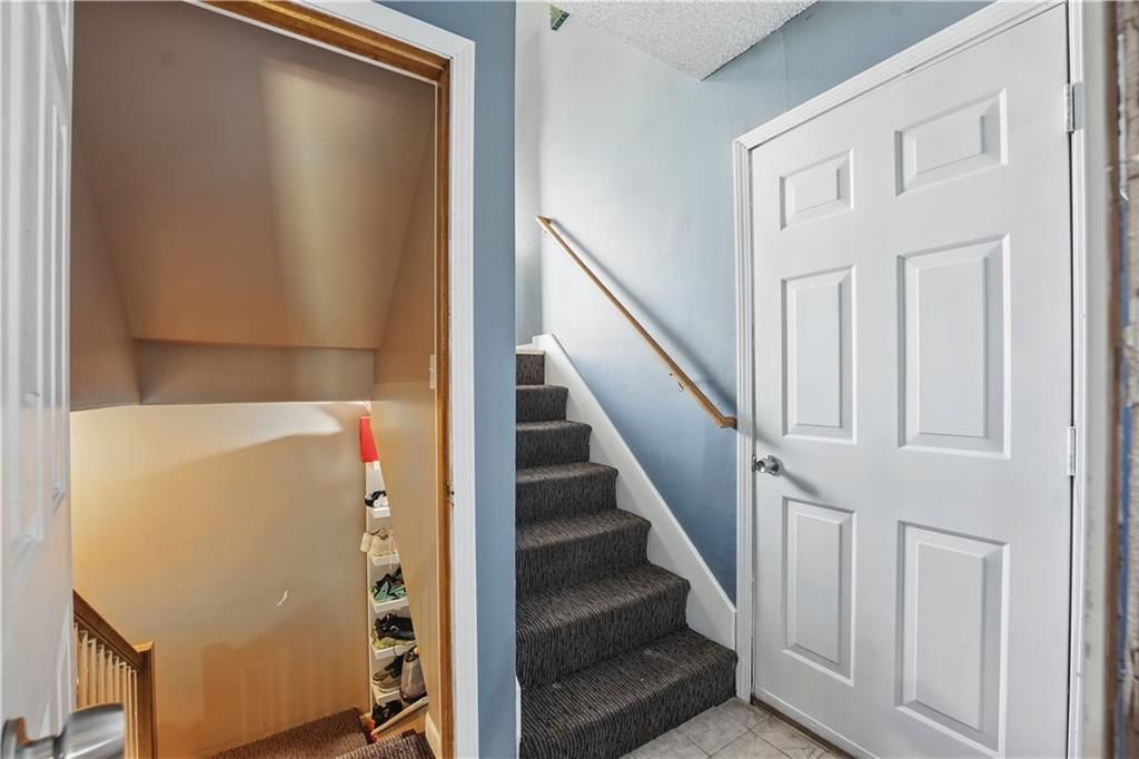 421 Hamilton Lane — photo 23